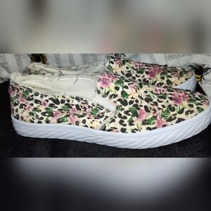 BlowFish Slip On Floral Animal Print Women's SIZE 7.5 shoes EUC